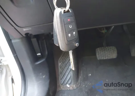 2015 Chevrolet Trax Ltz z USA, uszkodzony, nr VIN KL7CJTSB0FB060820